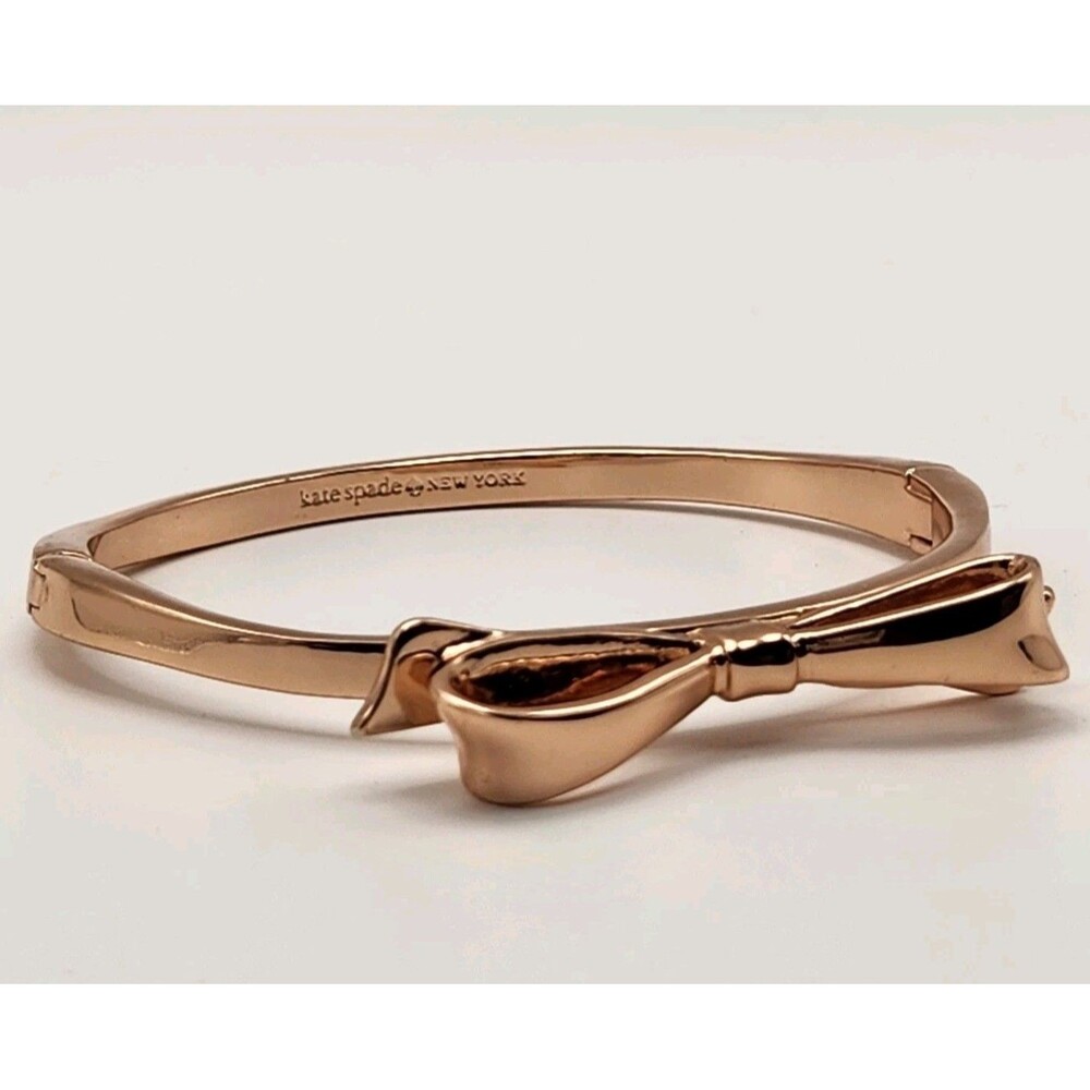 Kate Spade Rose Gold Tone Love Notes Take A Bow Bangle Bracelet Hinged NWOT
